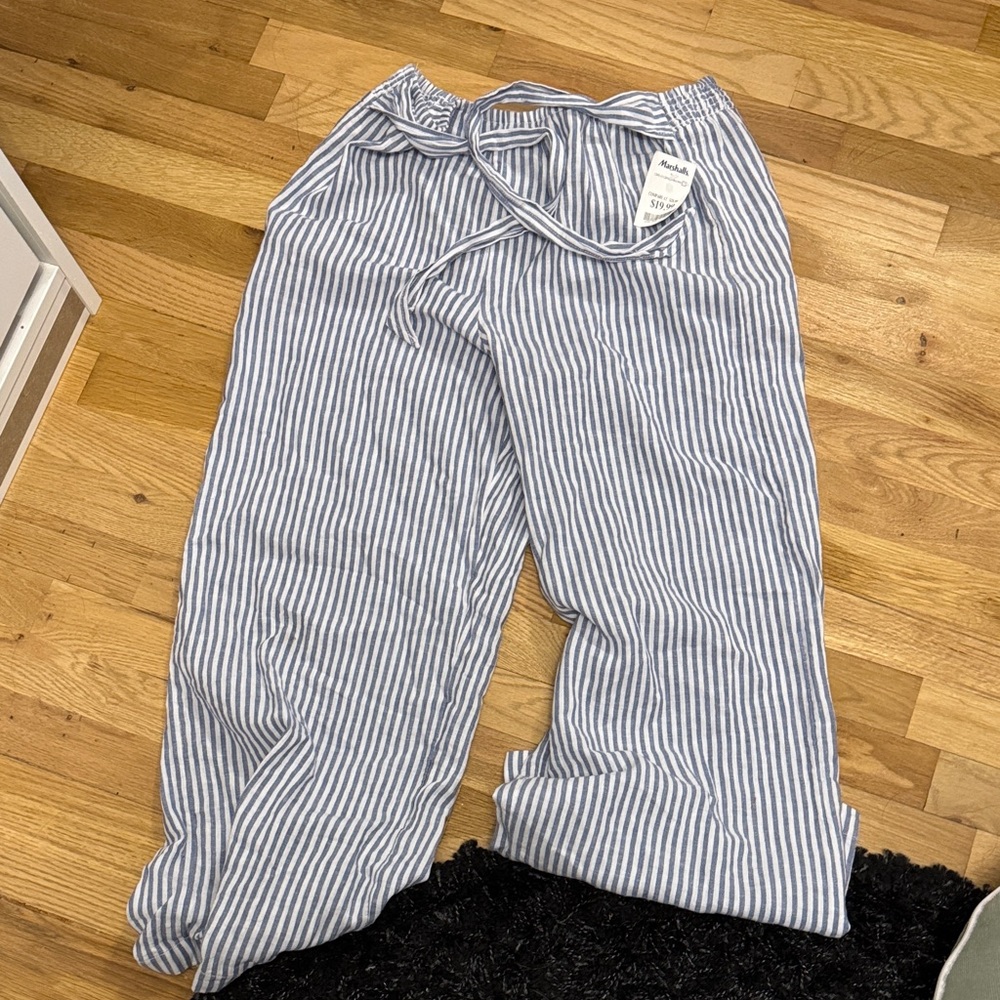 beachlunchlounge Blue and White Striped Pants